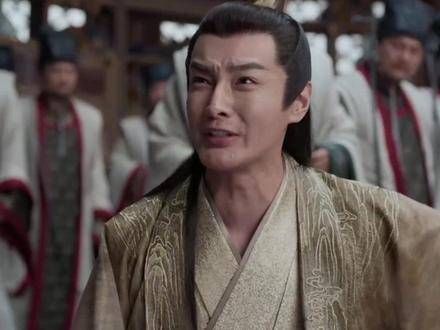 戏台刚搭建完成,太子戏瘾上头