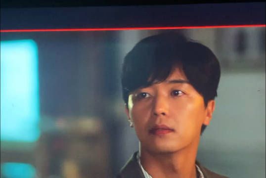 延宇振ins 更新幕后 延宇振的眼神戏真的绝,好会含情