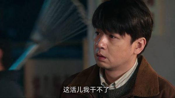 开发商不按合同办事,居然临时加价,小伙气坏了