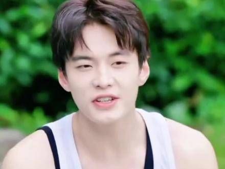 何与候明昊深情对唱版