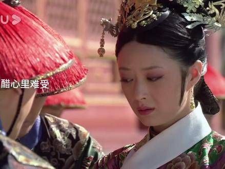 华妃的教养深植于心,即使再愤怒也不会为难苏培盛