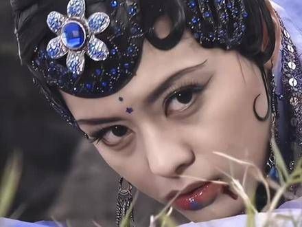 浙江版《西游记》,如今再看依旧精彩绝伦,女性角色的造型十分大胆…