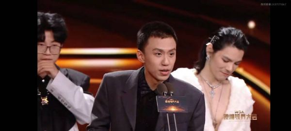 喜剧人们不负众望,很好笑