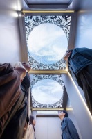 在浦东美术馆体验徐冰作品入驻的“太空超级电梯”