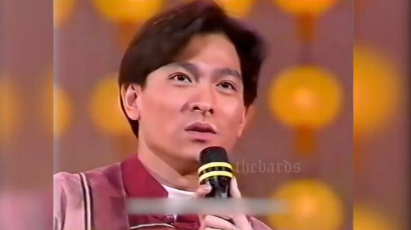 刘德华错将北京说成台北,吓得当场腿软下跪道歉,倪萍救场很暖心