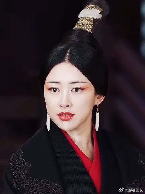 秦始皇:你们怎么不继续笑了?是生性不爱笑吗?