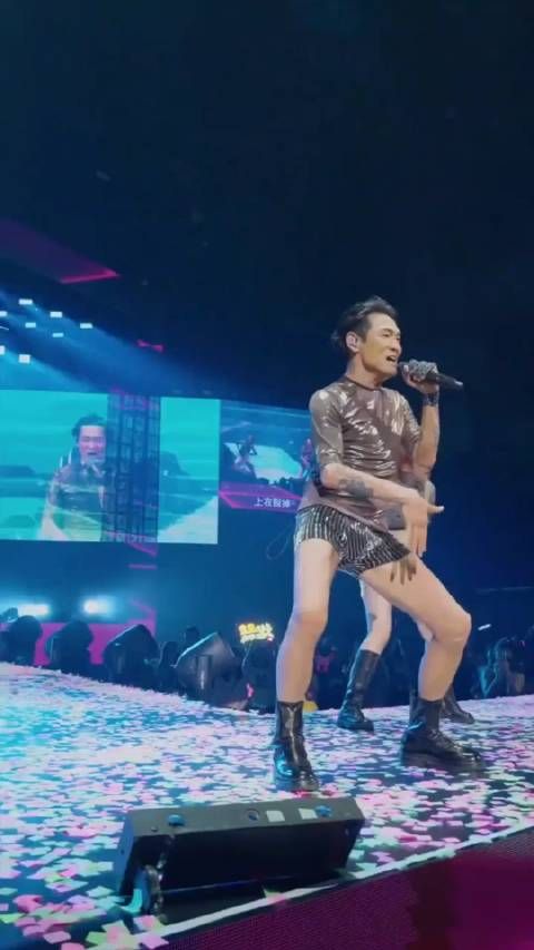 老板,你是在第八号当铺当掉了羞耻心吗 六十多了人家腿这样…