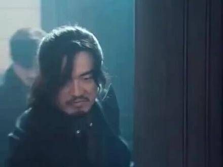 陈赫不再扮演曾小贤,转而成为冷酷反派,实打实的演技派