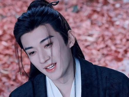 你想要化身成花，我不允许（虽然是小说中的女主角，但在荧幕上确实如此）