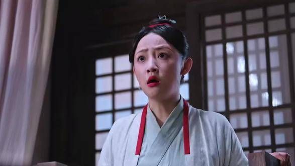 第28集 半夏偷偷窥视未来夫婿沐浴,还在餐桌上公开宣告了这个秘密