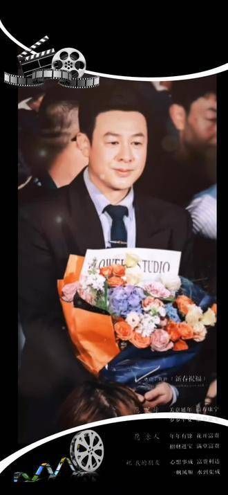 实力派演员张颂文,凭借眼神与肢体语言将各类角色刻画得栩栩如生,堪称戏骨