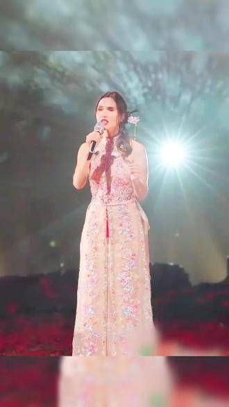 来看Joyce Jonathan的现场吧,你一定会被深深震撼!