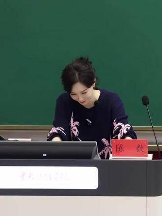 气质美若兰花,才华犹如仙子!