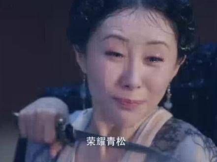 他们在御花园初遇,世人皆称羡的一对,无奈现实往往不如人意…
