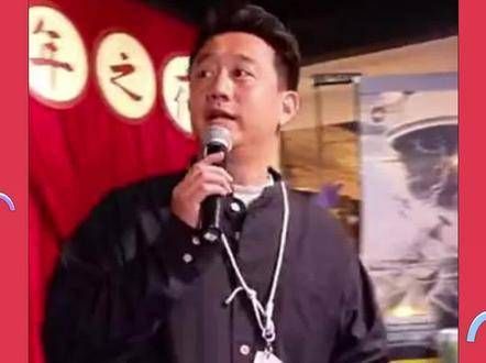 你先别吃~等会儿我亲手做给你吃~ 何炅 邪恶栀子花计划 乌镇戏剧节 格局 何炅