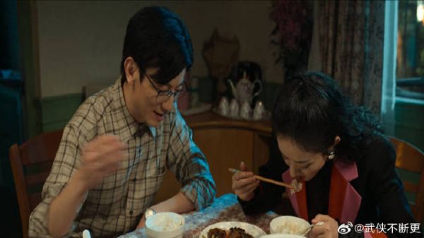 贤惠医生上门给半夏做饭,半夏吃的头都抬不起来!