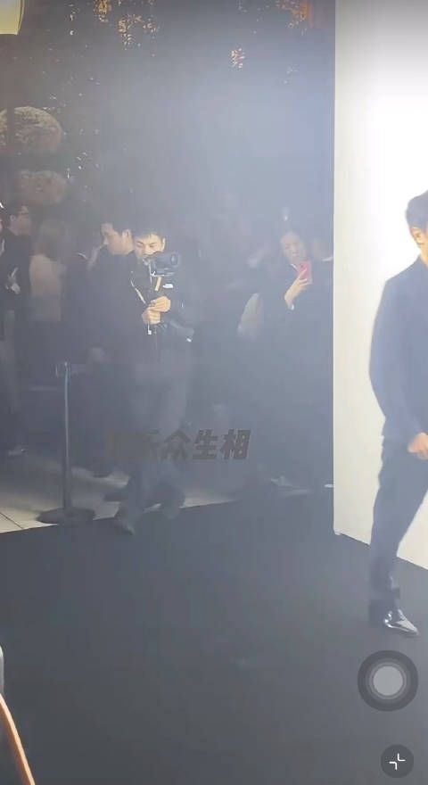 冯绍峰活动生图,离婚后没有当年的意气风发了