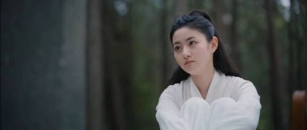李陌告诉兰澈自己要和花梨一起去南方了…