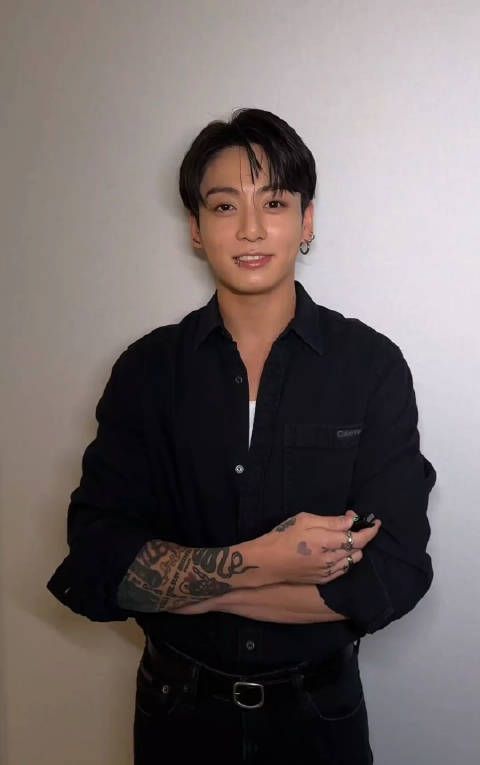 田柾国 231111 ELLE hi ELLE! this is jungkook of BTS!