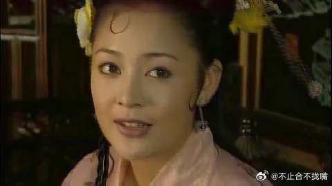 方小巧怀疑老太君有金银财宝,打算将其拿下