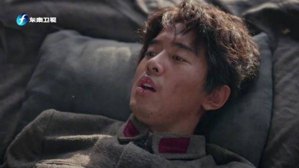 刘永忠用身体固定天线 ,冻死在大雪里