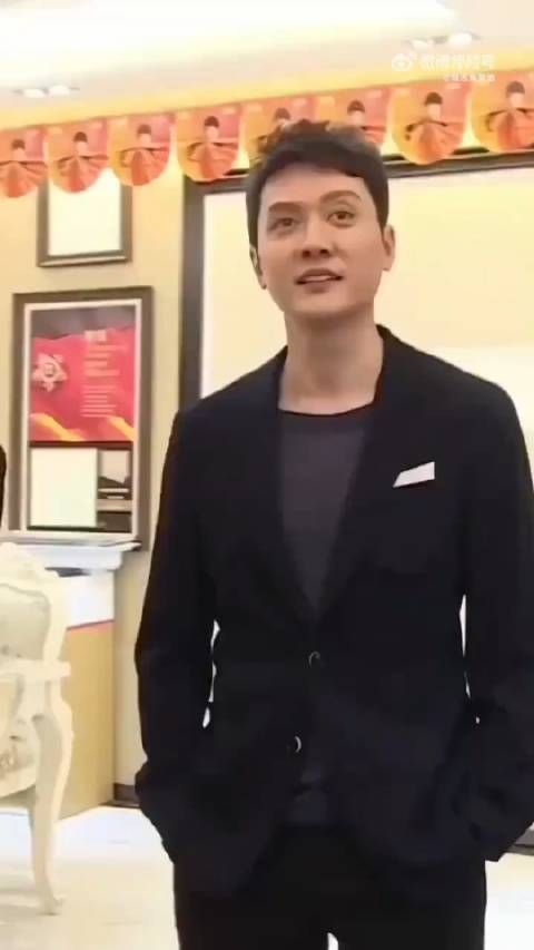 冯绍峰与赵丽颖再度相遇,冯绍峰内心平静如水…