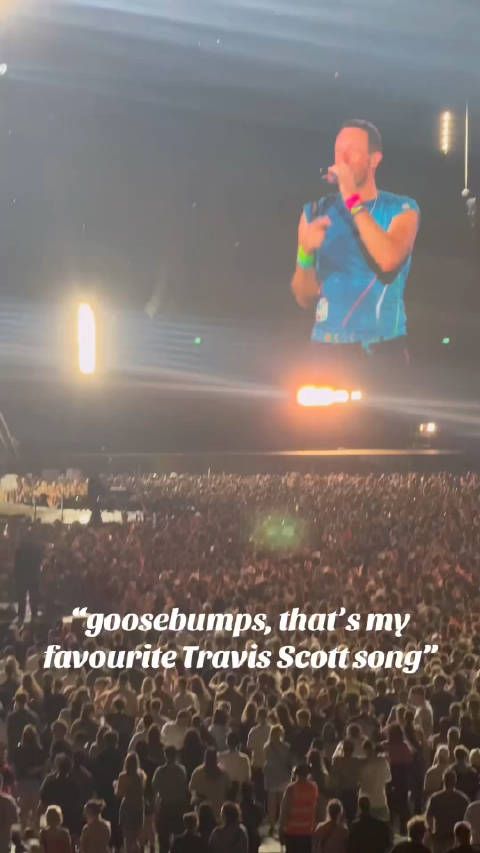 Coldplay在现场唱了Travis Scott的Goosebumps