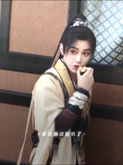 顶不住顶不住,一眼沦陷,谁能拒绝俊俏高马尾的慕声儿