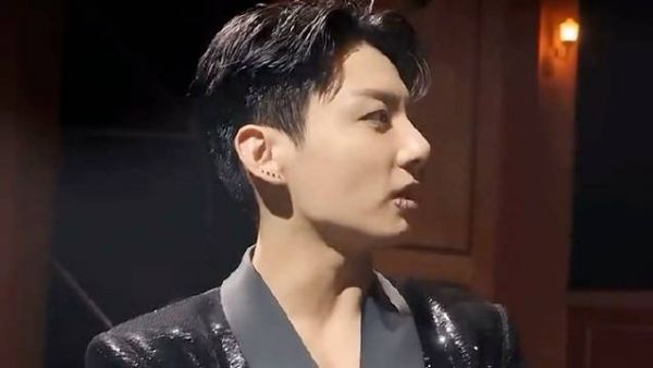 田柾国 231112 MV拍摄结束了 虽然身体很疲惫 但是很有趣 导演也非常好