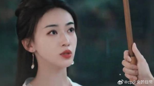 爱是一把会倾斜的伞,爱你的人怎么会把它扶正