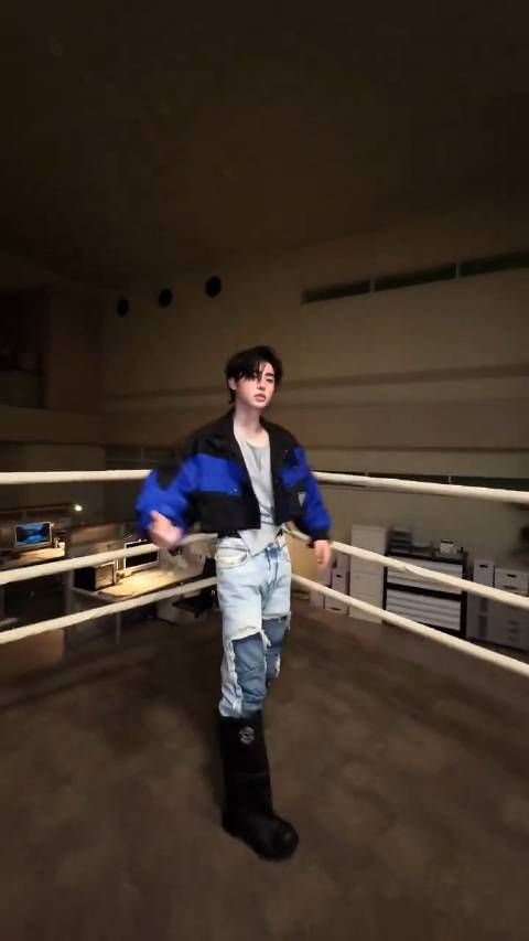 哦莫哦莫 Spicy Sunghoon... .