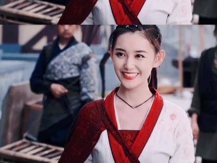 依依对称呼她“老公”的粉丝说，别爱她不会有结果，真是笑爆了…