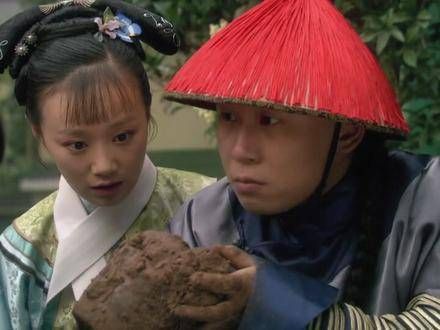 原来小允子的腰,早已预示了甄嬛地位的变化