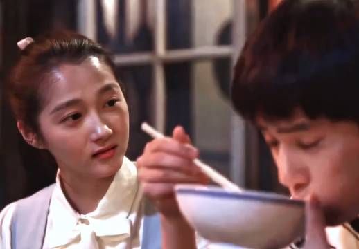 他们两的眼神戏我可以看1000遍 关晓彤的眼神戏好细啊…