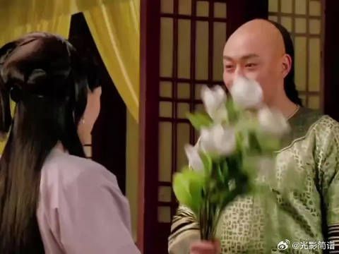 “数次救嬛嬛于危难之中,他的爱从来都拿得出手”