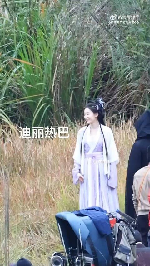 哈哈哈哈哈哈不愧是迪丽热巴的演技啊!