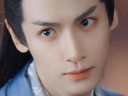 大家都知道澹台烬和润玉,怎么可以错过罗老师饰演的上官透呢?!