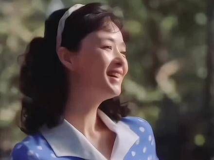 谁懂庄筱婷模仿宋莹玩手绢这段 闫妮 80后的记忆