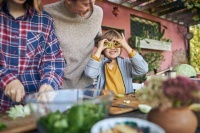 李子柒停更背后的深意：一场与非遗传人的灵魂对话