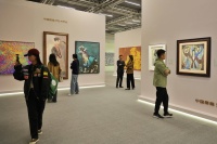 石涛、靳尚谊画作领衔嘉德2024秋拍，为市场乐观预期“添把火”