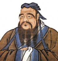 鲁国发生大火众人不救，鲁哀公急问孔子，孔子提出一法迅速灭火