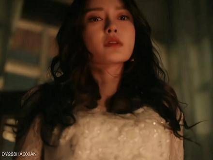 angelababy “我有些匪夷所思的事要告诉你,我是来自二十年后的人”