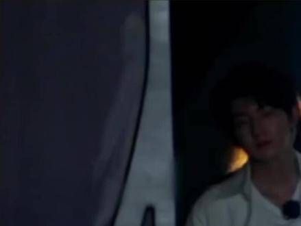 走不出,看不透,这一刻苏醒了