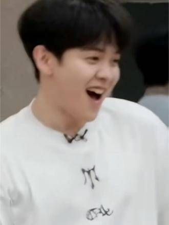 你有这样高速运转的小尤加入披荆斩棘