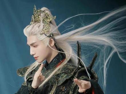 一番大男主唐俪辞!