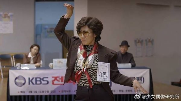 豹子女士上台表演,怎料歌声一想起,全场沉默了