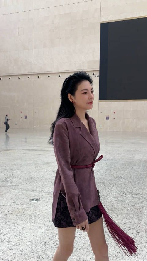 不愧是张雨绮!前有“于是就分手了”…