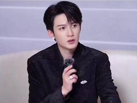 长相思相柳的爱是隐忍的 虐心至极,相柳战死…