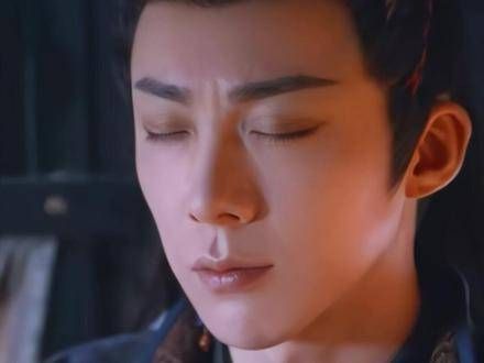 谁说燕子京不好看?我们燕郎可是超级帅气的!