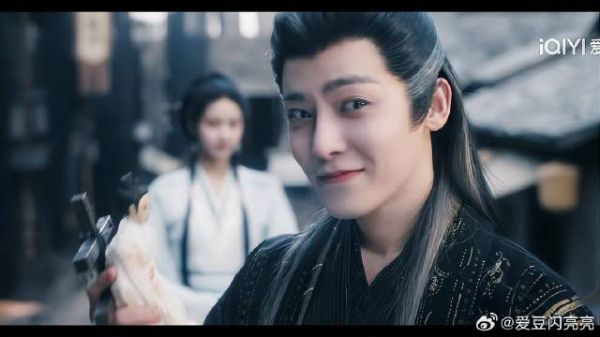 赵远舟智斗乘黄,同时也暴露出乘黄对初代神女的珍爱